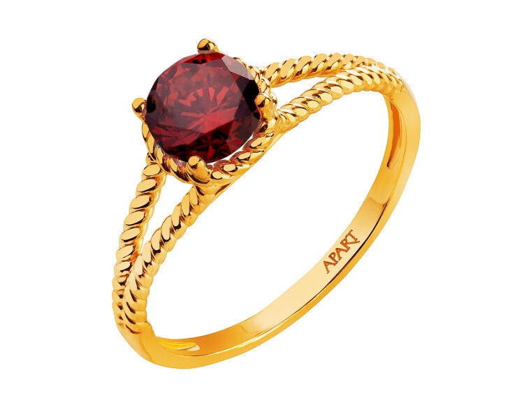 8 K Yellow Gold Ring with Synthetic Garnet