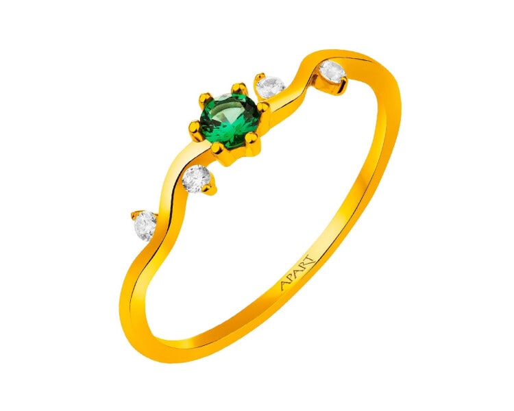 14 K Yellow Gold Ring with Synthetic Emerald