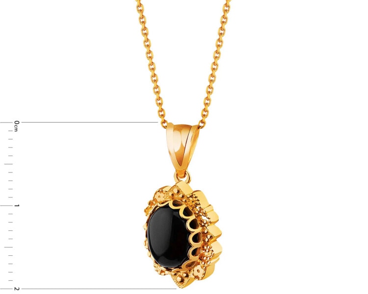 14 K Yellow Gold Pendant with Onyx
