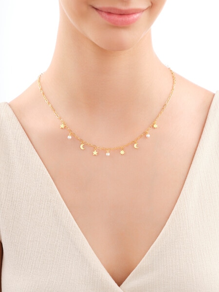 Pozlacený náhrdelník z mosazi s perlami - Měsíc, hvězdy, slunce