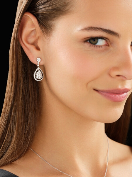 14 K Rhodium-Plated White Gold Dangling Earring with Diamonds - 2,29 ct - fineness 14 K