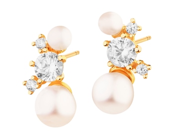 8 K Yellow Gold Earrings with Pearl
