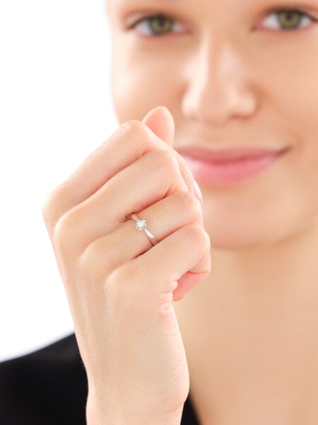 Prsten z bílého zlata s briliantem - srdce 0,06 ct - ryzost 585