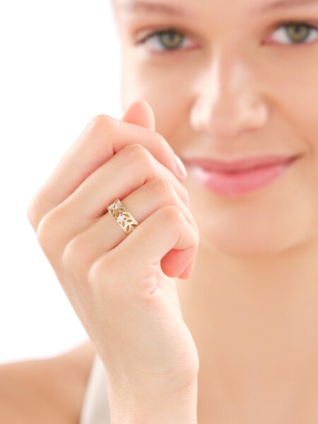 14 K Yellow Gold Band Ring with Cubic Zirconia