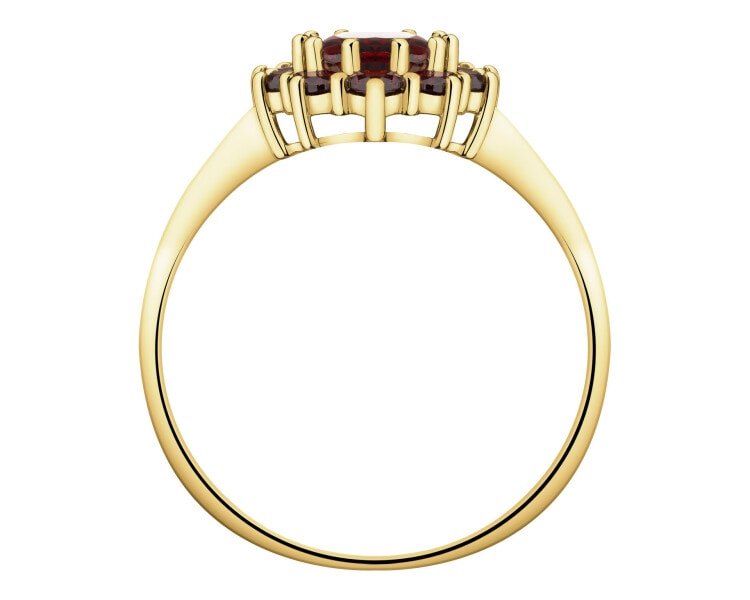 8 K Yellow Gold Ring with Synthetic Garnet