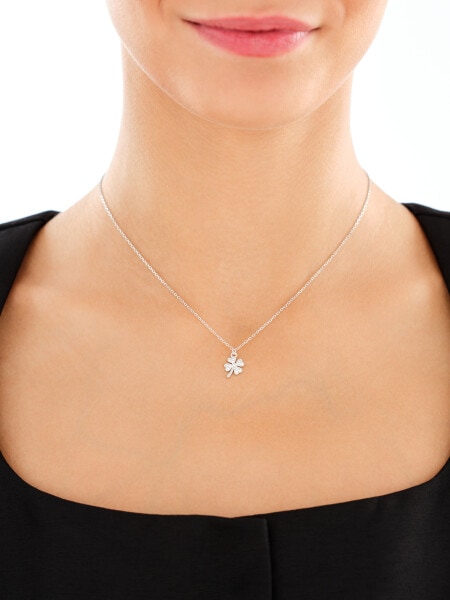 Stříbrný náhrdelník se zirkony - čtyřlístek