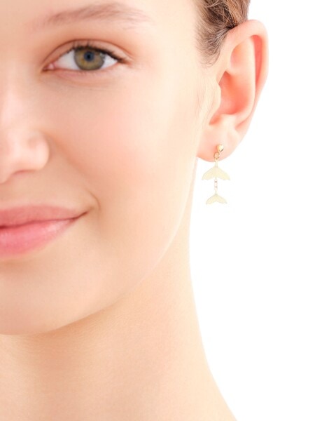 9 K Yellow Gold Dangling Earring