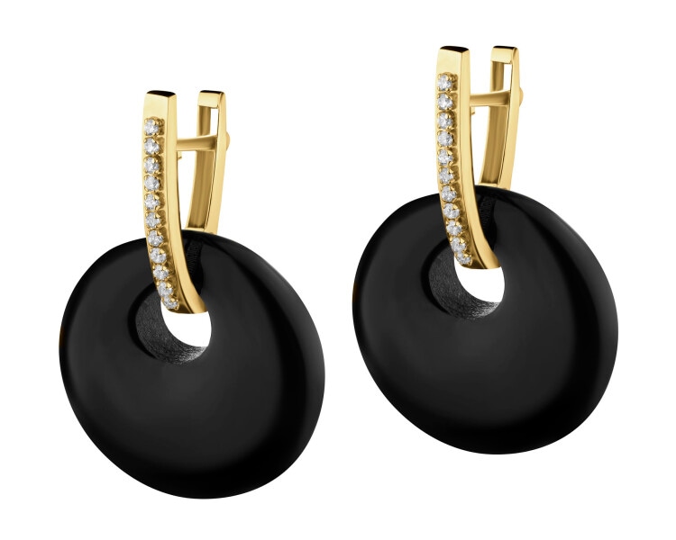 9 K Yellow Gold Earrings with Onyx