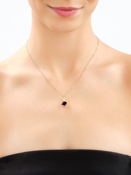 14 K Yellow Gold Pendant with Garnet