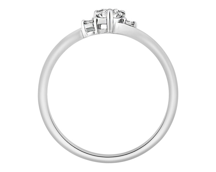 White gold ring with diamonds - 0,35 ct - fineness 14 K
