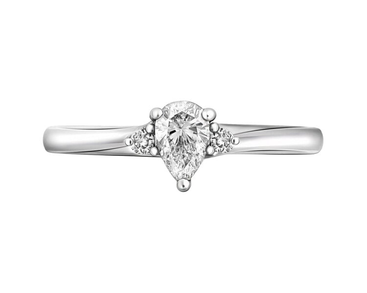 White gold ring with diamonds - 0,35 ct - fineness 14 K