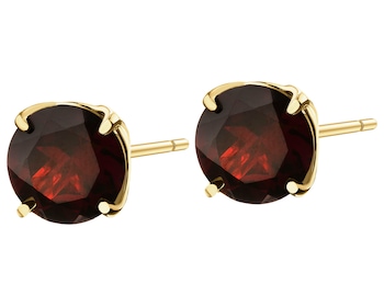 9 K Yellow Gold Earrings with Garnet