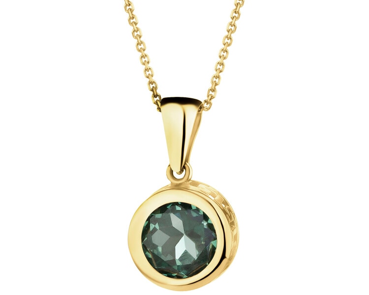 8 K Yellow Gold Pendant with Cubic Zirconia