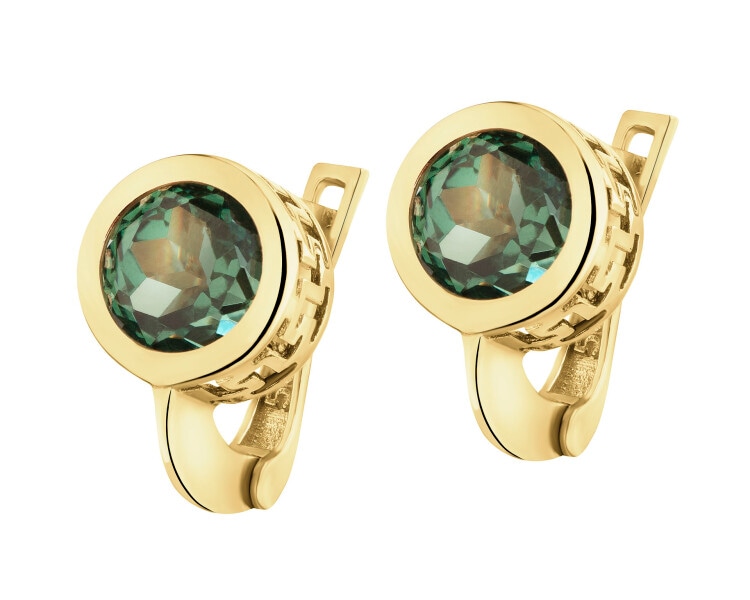 8 K Yellow Gold Earrings with Cubic Zirconia