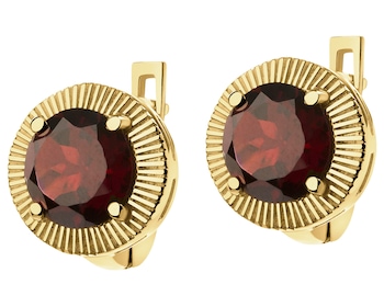 14 K Yellow Gold Earrings with Synthetic Garnet