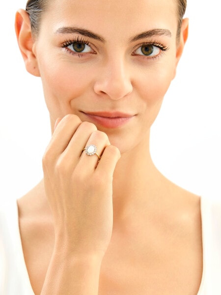 Złoty pierścionek z opalitem i cyrkoniami