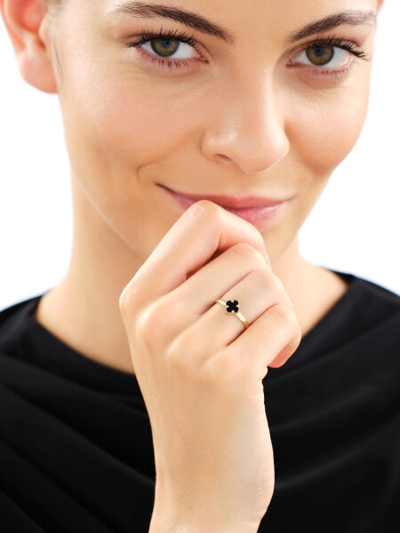 14 K Yellow Gold Ring with Synthetic Onyx