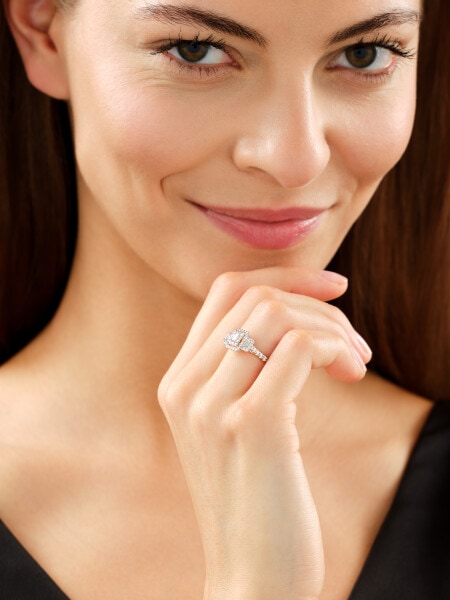 Zlatý prsten s diamanty - 0,50 ct - ryzost 585