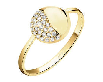 Gold ring with zircons