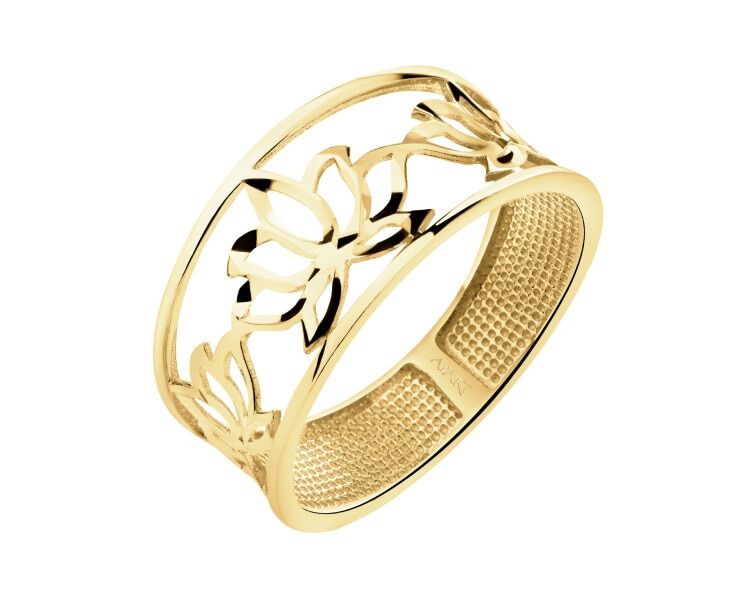 14 K Yellow Gold Band Ring