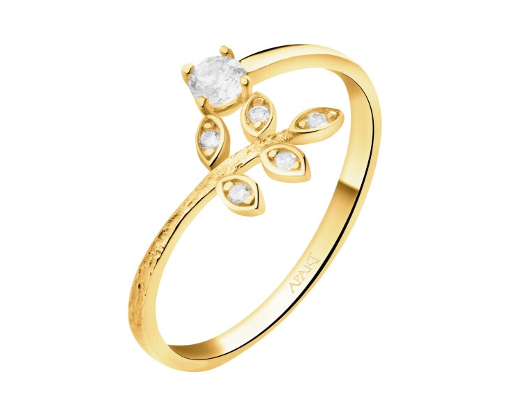 8 K Yellow Gold Ring with Cubic Zirconia