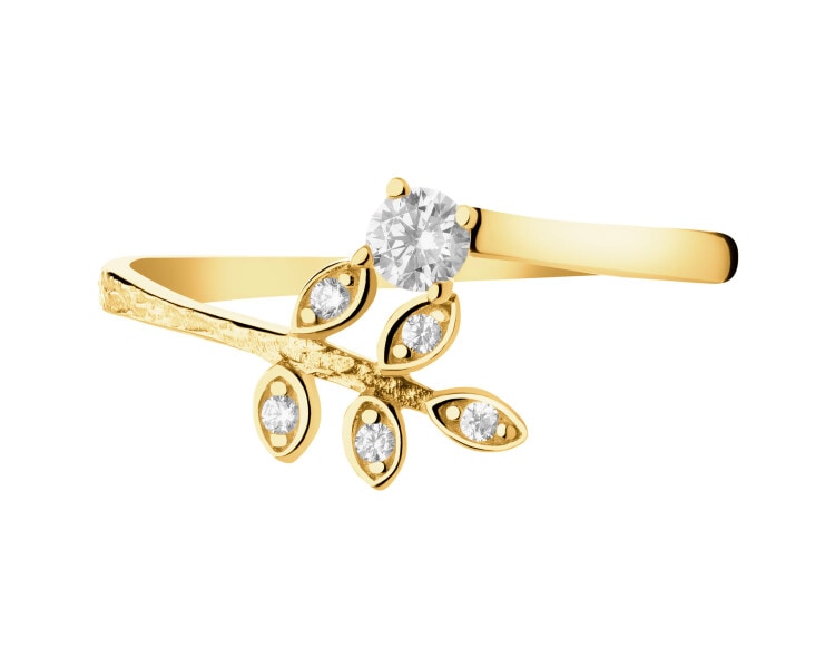 8 K Yellow Gold Ring with Cubic Zirconia