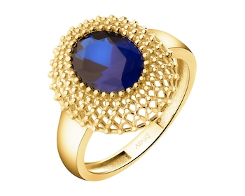 8 K Yellow Gold Ring with Synthetic Sapphire