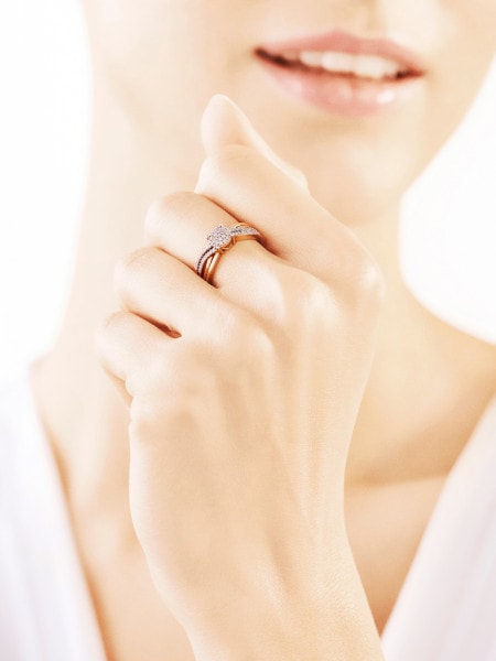 Prsten ze žlutého zlata s diamanty - 0,14 ct - ryzost 585