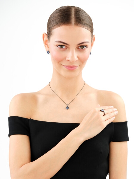 Pierścionek srebrny z cyrkoniami