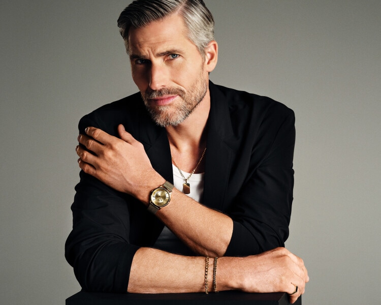 Zlatý přívěsek - destička