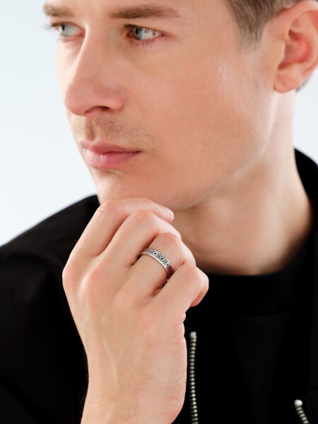 Stříbrný prsten se smaltem