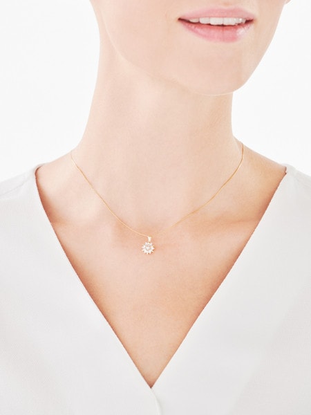 Zawieszka z żółtego złota z diamentem - 0,005 ct - próba 375
