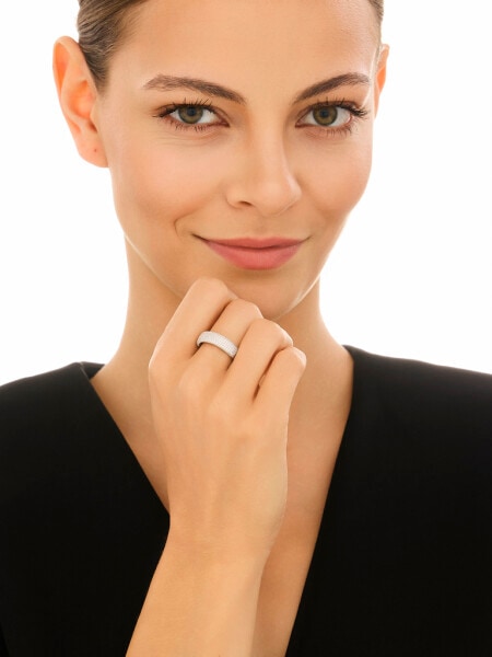 Pierścionek srebrny z cyrkoniami