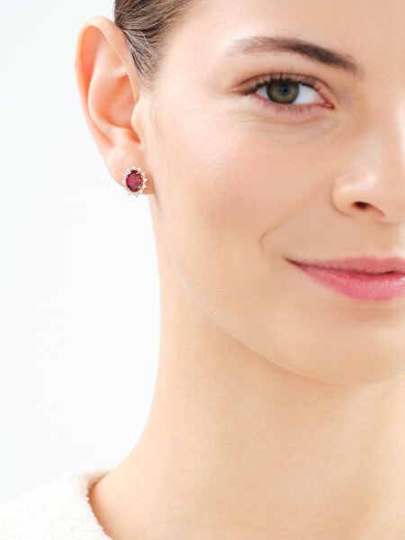 Zlaté náušnice se syntetickými korundy a zirkony