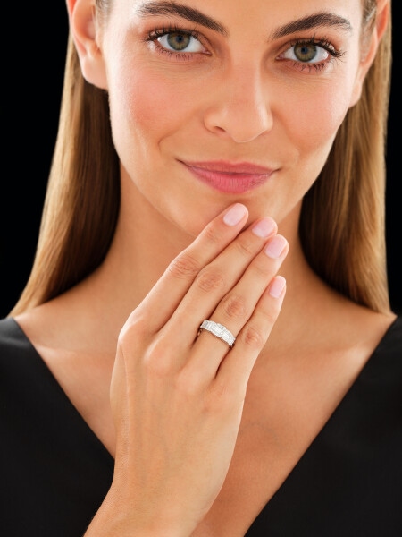 Pierścionek z białego złota z diamentami - 0,72 ct - próba 585