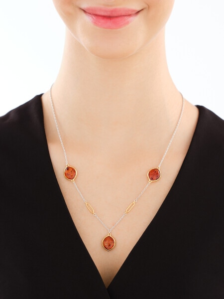 Stříbrný náhrdelník s pozlacenými prvky a janterem