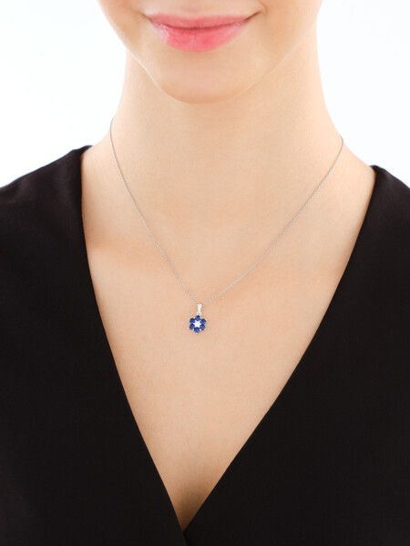 Stříbrný přívěsek se zirkony - květ