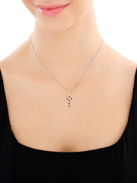Stříbrný přívěsek se zirkony - kříž