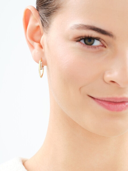 14 K Yellow Gold Dangling Earring with Glass