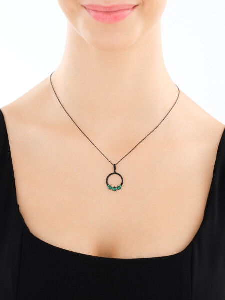 Stříbrný přívěsek se zirkony