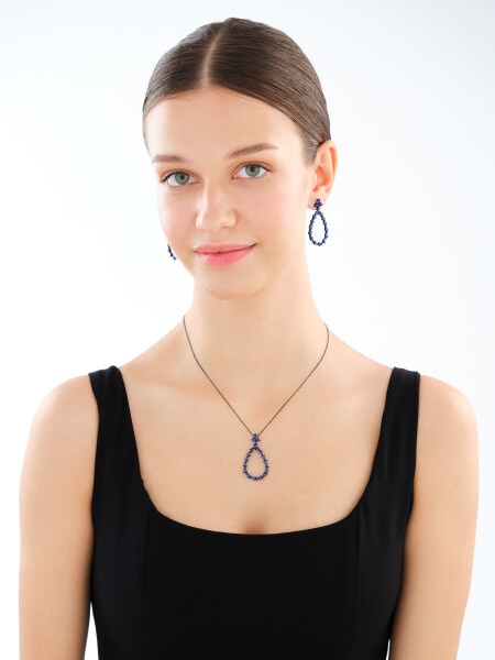 Stříbrný přívěsek se zirkony