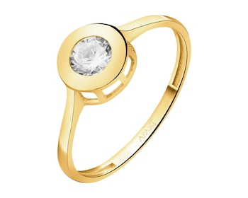 Złoty pierścionek z cyrkonią