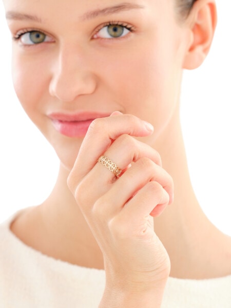 9 K Yellow Gold Band Ring with Cubic Zirconia