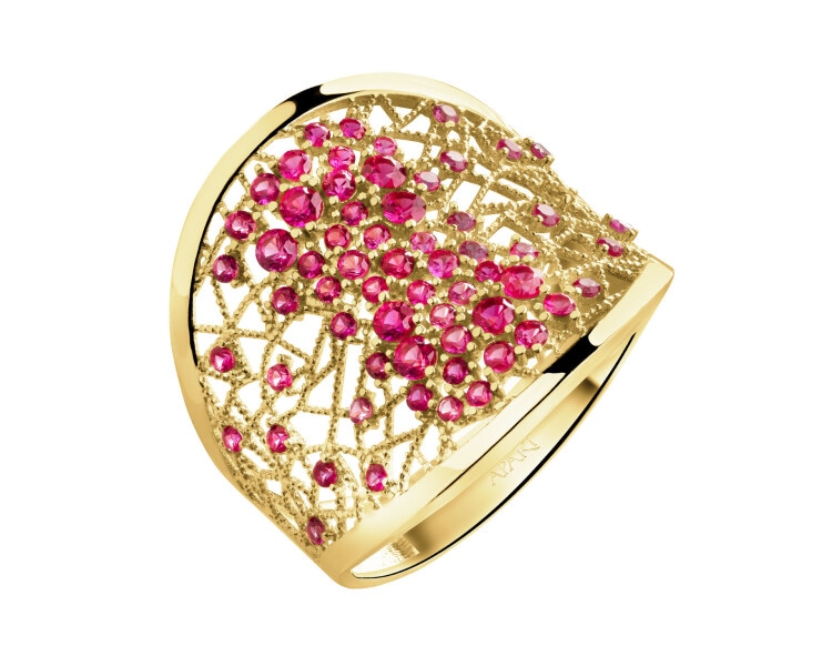 Złoty pierścionek z cyrkoniami