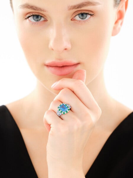 Stříbrný prsten se zirkony