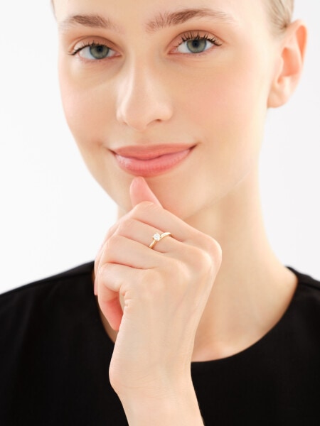 14 K Yellow Gold Ring with Diamond - 0,22 ct - fineness 14 K