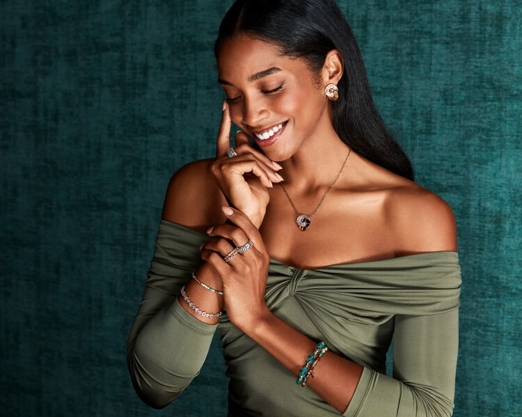 Gold-Plated Brass Bracelet with Agate