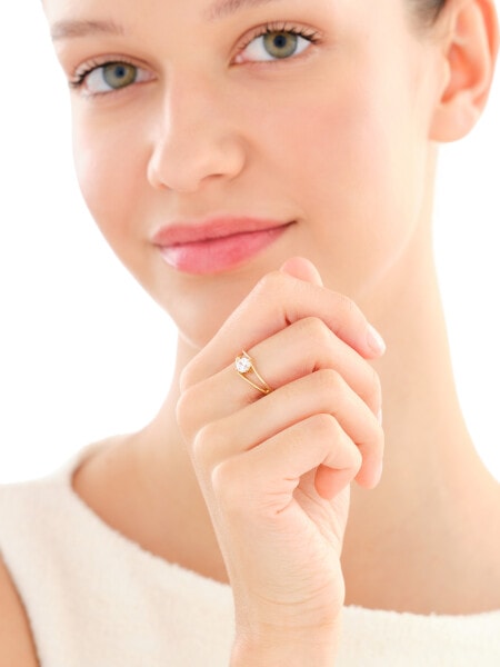 14 K Yellow Gold Ring with Cubic Zirconia