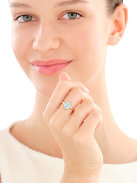 8 K Yellow Gold Ring with Cubic Zirconia