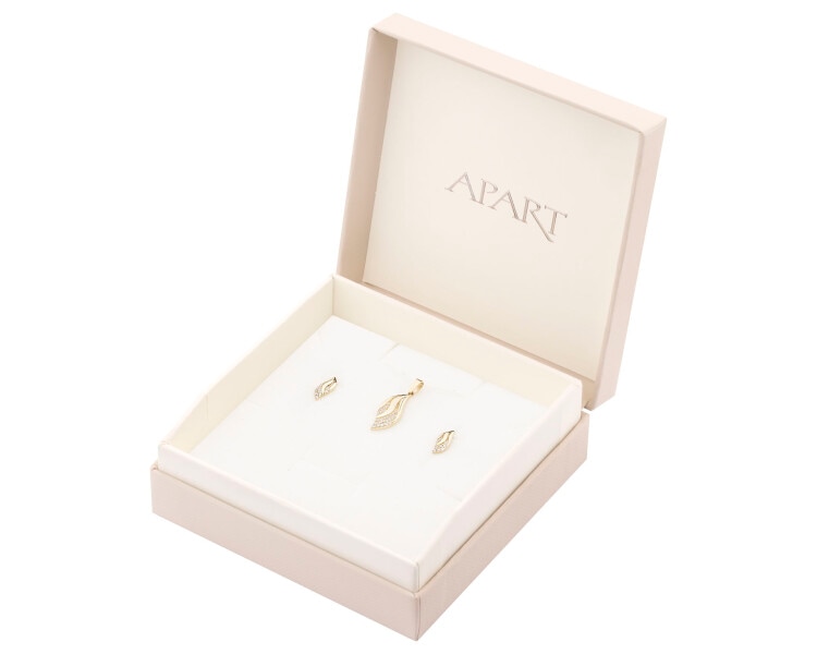 14 K Yellow Gold Set with Cubic Zirconia